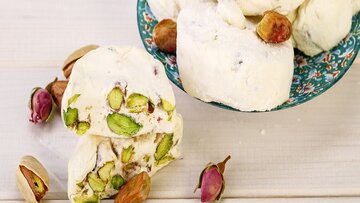 کمتر کسی طعم واقعی گز انگبیندار را چشیده است/ این گزها تقلبیاند/ خصوصیات گزهای انگبیندار کمتر کسی طعم واقعی گز انگبیندار را چشیده است/ این گزها تقلبیاند/ خصوصیات گزهای انگبیندار