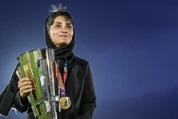 خاتون تمام قصه‌های فوتبال زنان