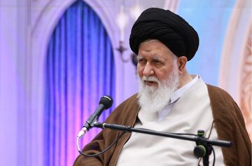 دفاع علم الهدی از قانون حجاب / عدهای به دنبال آزادی بیحجابیها و لاابالیگری ها هستند / خاطر مقامپرستی آیات خدا را تکذیب میکنند