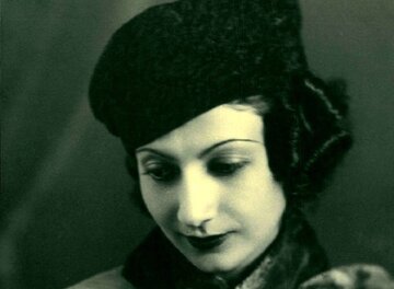 مجموعه عکس/ زنی که به خواستگاری احمدشاه جواب رد داد مجموعه عکس/ زنی که به خواستگاری احمدشاه جواب رد داد