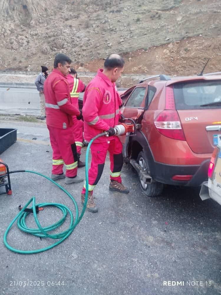 تصادف خونین در آزادراه خرم آباد بروجرد + عکس