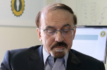 تسلیت به دکتر حداد عادل/ افتخار مادری که در محضر الهی سربلند است