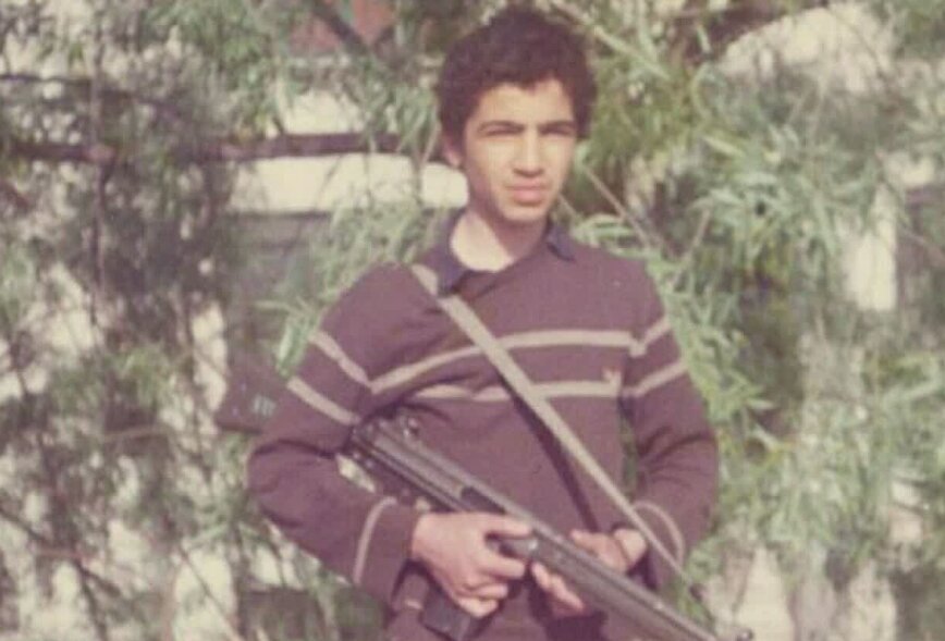 رسایی: با ژ۳ روی پشتبام، مراقب بودم/ با یک فریب شیرین، طلبه شدم