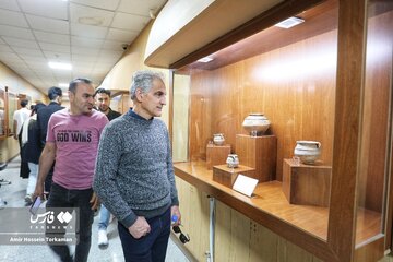بازدید گردشگران از آثار تاریخی همدان