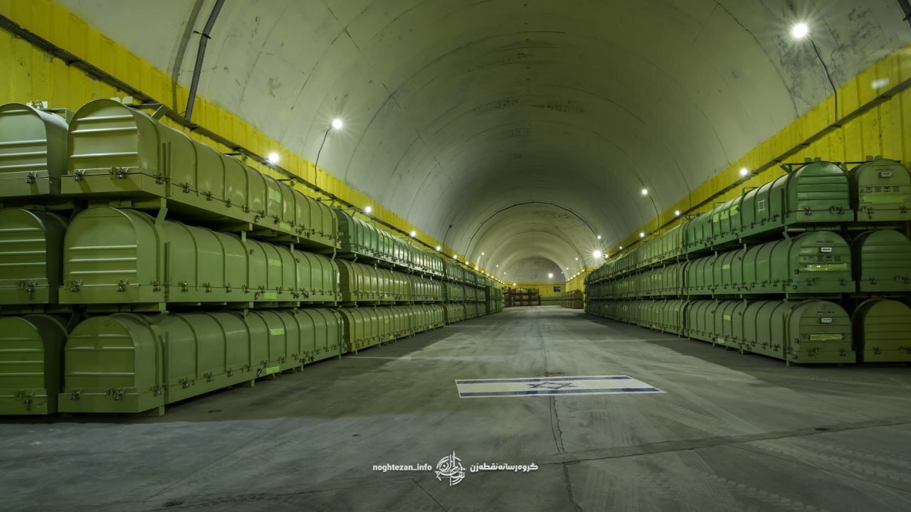 فوری/ تصاویری از شهر موشکی جدید سپاه/ سردار حاجی زاده و سرلشکر باقری هم بودند/ کدام موشک های بالستیک رونمایی شدند؟