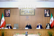 اولین جلسه دولت پزشکیان در سال ۱۴۰۴/ عید دیدنی وزرا با رئیس جمهوری/ عارف نیامد؛ دبیری کجاست؟+ تصاویر