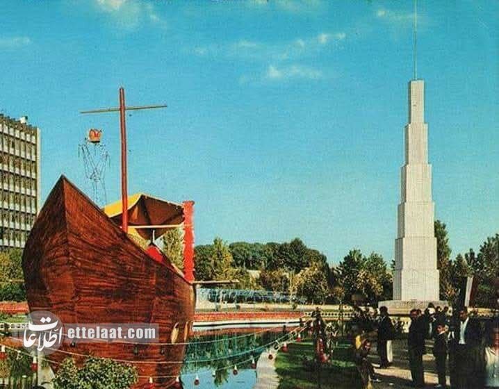 تصاویر کمتر دیده شده از میدانهای قدیمی تهران/ کارتپستال فروشی ۵۰ سال پیش