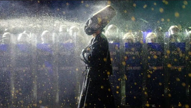 ترکیه در آتش اعتراضات؛ مردم در خیابان، دموکراسی در خطر/ اردوغان در محاصره خشم عمومی