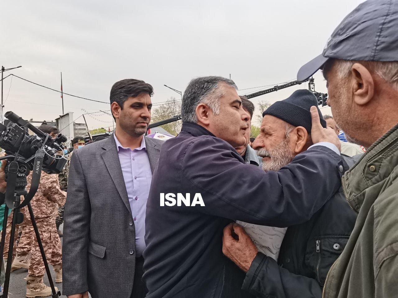 تصاویر دو وزیر دولت در راهپیمایی روز قدس / زاکانی هم به جمعیت پیوست 4