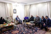 مسعود پزشکیان: دولت چهاردهم تا آنجا که بتواند، به هنر کشور کمک خواهد کرد/پیشنهاد استاد نصیریان برای کمک دولت به پایه‌گذاری مسابقه نمایشنامه نویسی