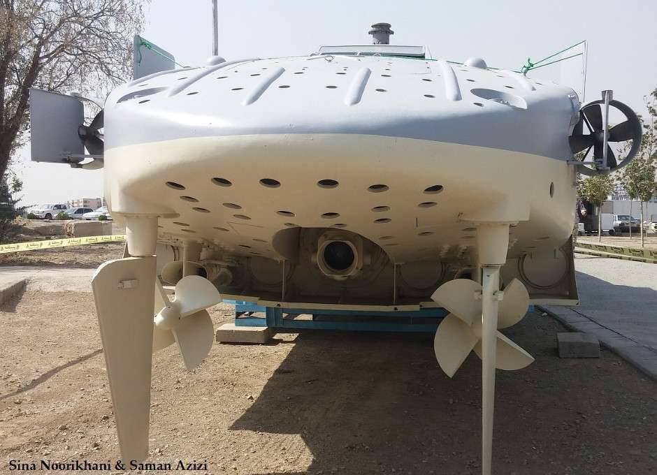 تصاویری از مهلک ترین سلاح دریایی ایران/ ویژگی منحصر به فرد شناور سپاه چیست؟