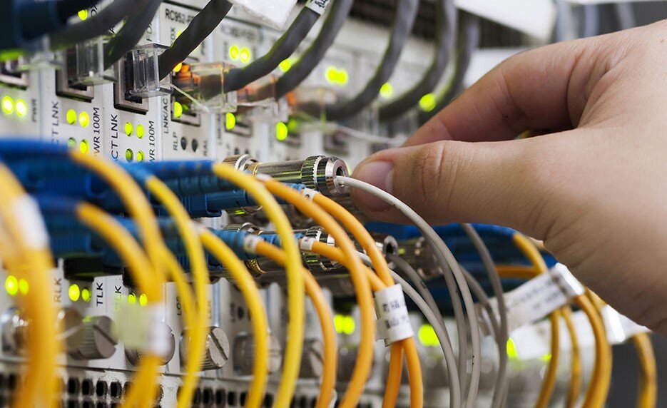 بهترین روش یادگیری مهارت فنی کامپیوتر با تشخیص منبع معتبر