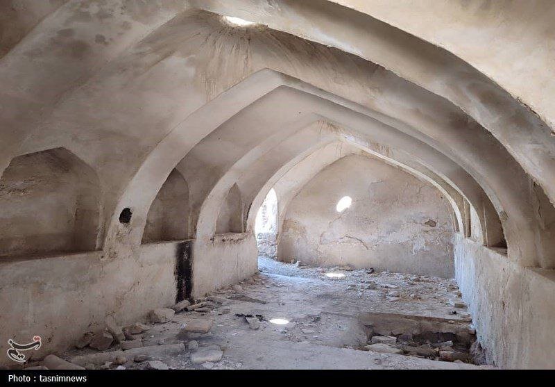 کاخ ساسانیان در سلطه معتادان؛ در بنایی که اردشیر بابکان ساخت دام چرا میکند/ عکس