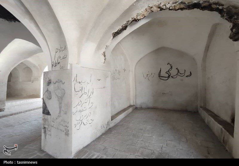 کاخ ساسانیان در سلطه معتادان؛ در بنایی که اردشیر بابکان ساخت دام چرا میکند/ عکس