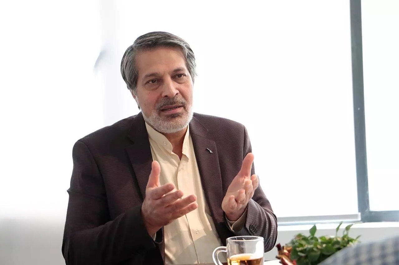 عمادالدین باقی: برای حفظ تمامیت ارضی هیچ راهی جز «انسجام ملی» نداریم/ اسرائیل فریب اطلاعات براندازان را خورد و به مخصمه افتاد