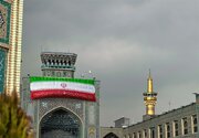 ببینید | نصب پرچم ایران به مناسبت فرارسیدن١٢ فروردین