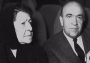 مادر هویدا: آرزو دارم نخست‌وزیر داماد شود