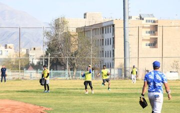 دنیامالی و بیسبال