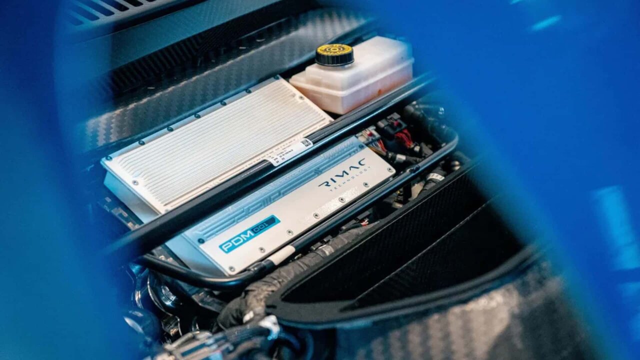 سریعترین خودروی کره زمین به فروش میرسد /عکس