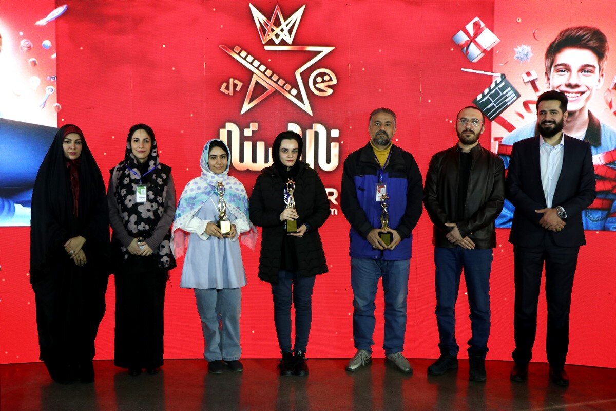 گفت و گو با دبیر بخش فیلمنامه نویسی رویداد ناراستار