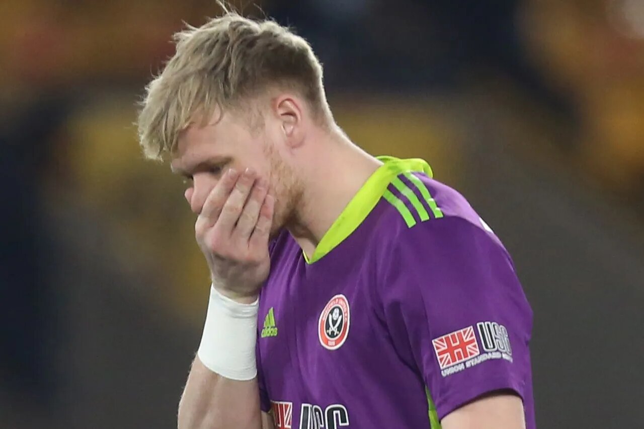 عکس | نفرین باورنکردنی علیه دروازهبان لیگ برتری؛ چهارمین سقوط هم قطعی شد!