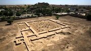 ببینید | خمره کشف‌شده در ارسنجان به تخت جمشید منتقل شد