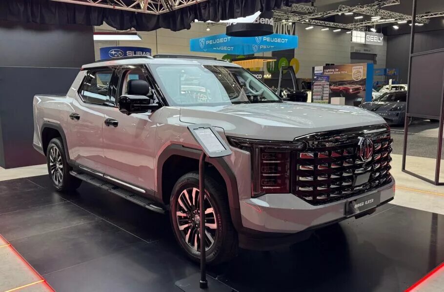 رقیب جدید تویوتا هایلوکس به میدان آمد / عکس