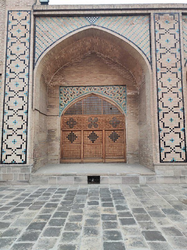 جنجال سریال جدید نرگس آبیار در یک مسجد تاریخی!