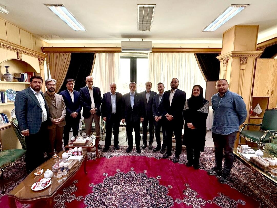 عکس | مهدی تاج در نهاد ریاست جمهوری؛ ملاقات فدراسیونیها با محسن رضایی