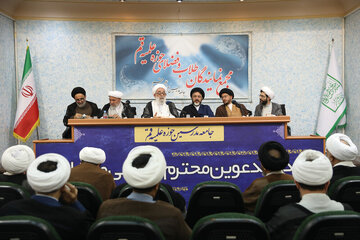 عضو جامعه مدرسین حوزه: امروز تحت ولایت جامعی هستیم/ تاریخ غیبت کبری کمتر چنین حاکمیتی به خود دیده است/ اگر مقاومت کنیم، هزینه آن از تسلیم کمتر است