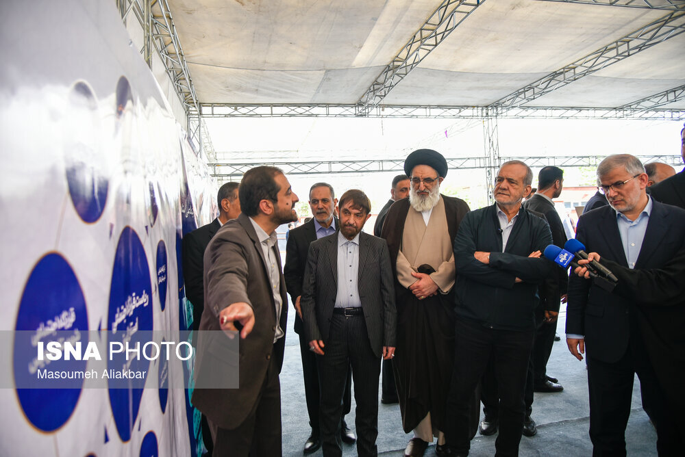 ژستهای خاص پزشکیان در جریان سفر به استان البرز