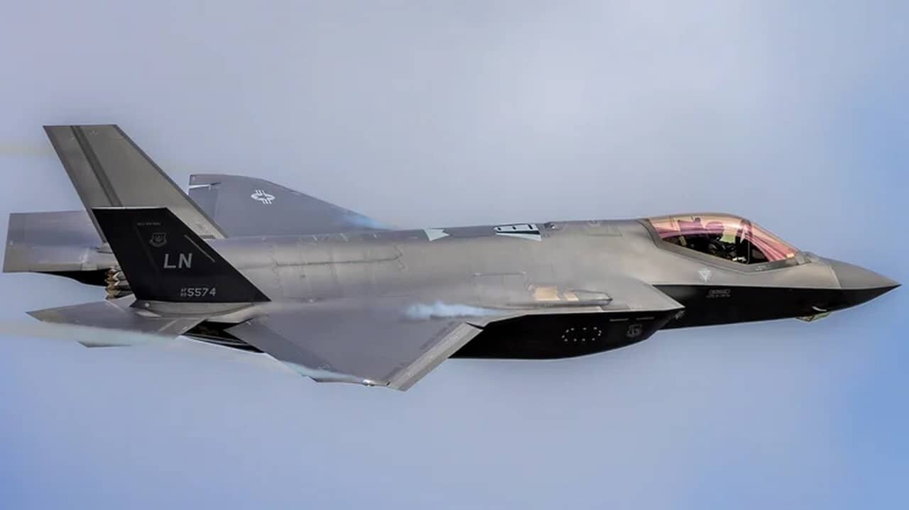 ایلان ماسک جنگنده f-35