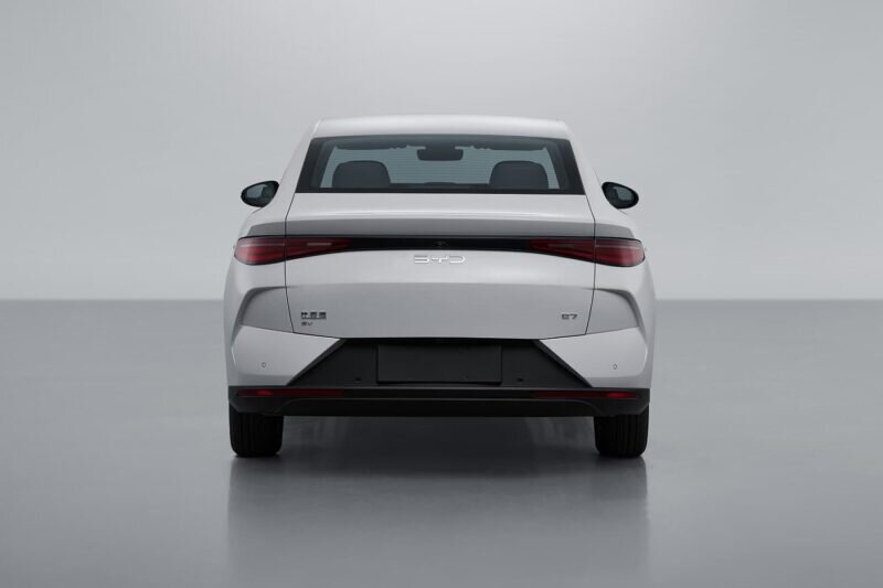 بی وای دی e7؛ سدان برقی اقتصادی مخصوص ناوگان تاکسیرانی