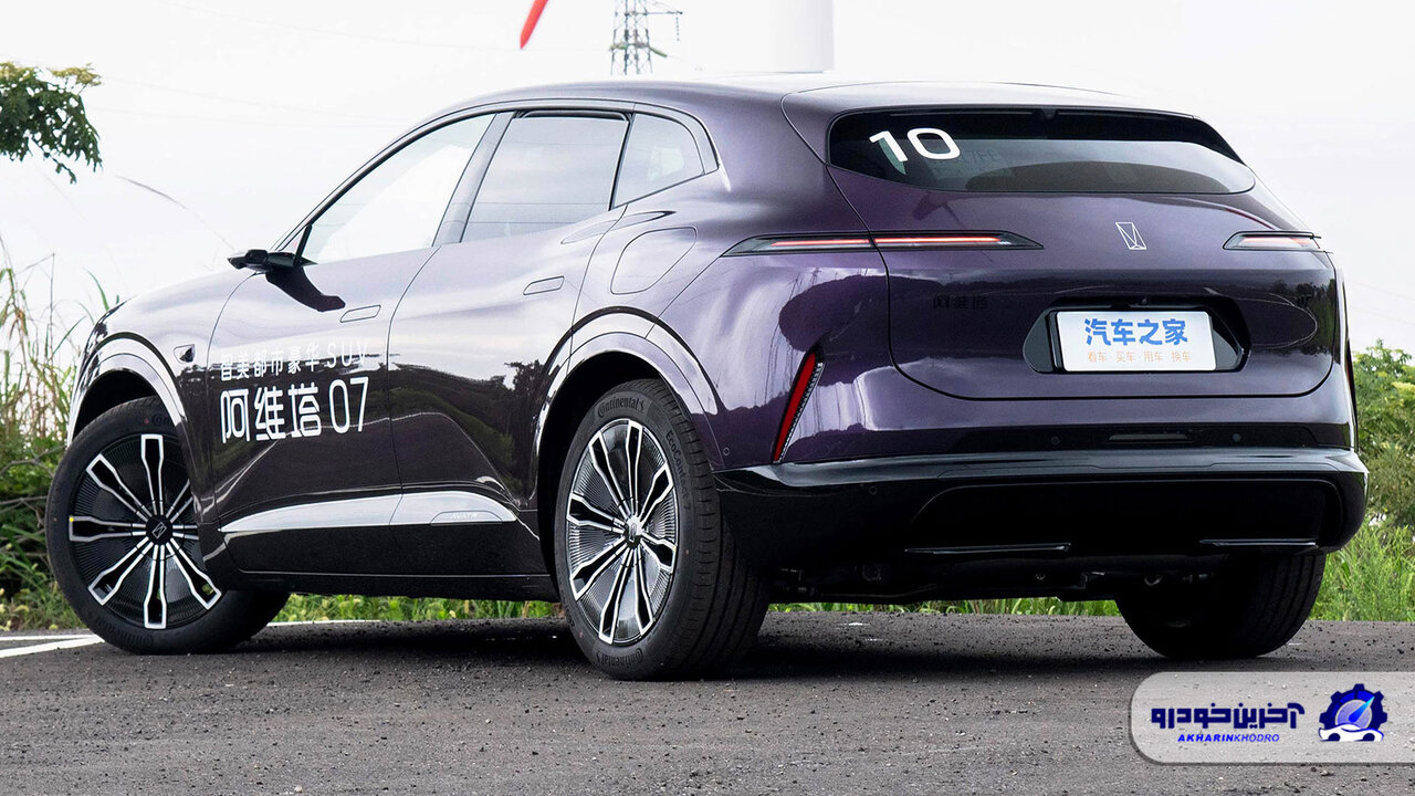 شاسی بلند لوکس طراح ایرانی در سه مدل به ایران رسید/ این خودروی وارداتی آینه بغل ندارد! /عکس