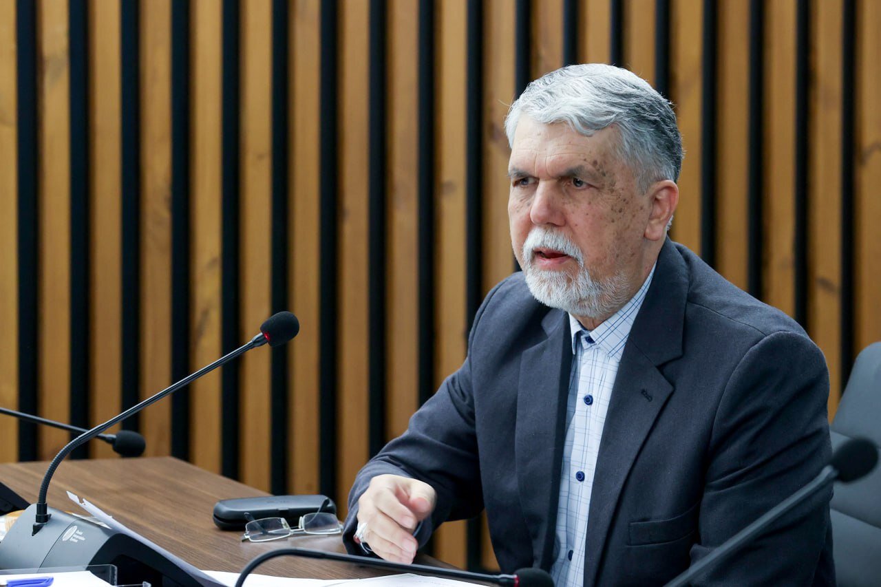 رئیس جمهور به وزارت ارشاد رفت