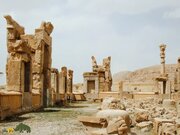 ببینید | هخامنشی‌ها سنگ‌های غول‌آسا را چگونه جابه‌جا می‌کردند؟