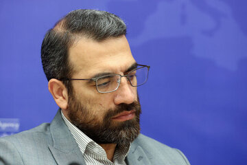 نماینده اصول‌گرا: مذاکره با آمریکا بر اساس اجماع کل نظام صورت گرفت/ باید  از مجموعه مذاکره‌کنندگان ایرانی حمایت کنیم