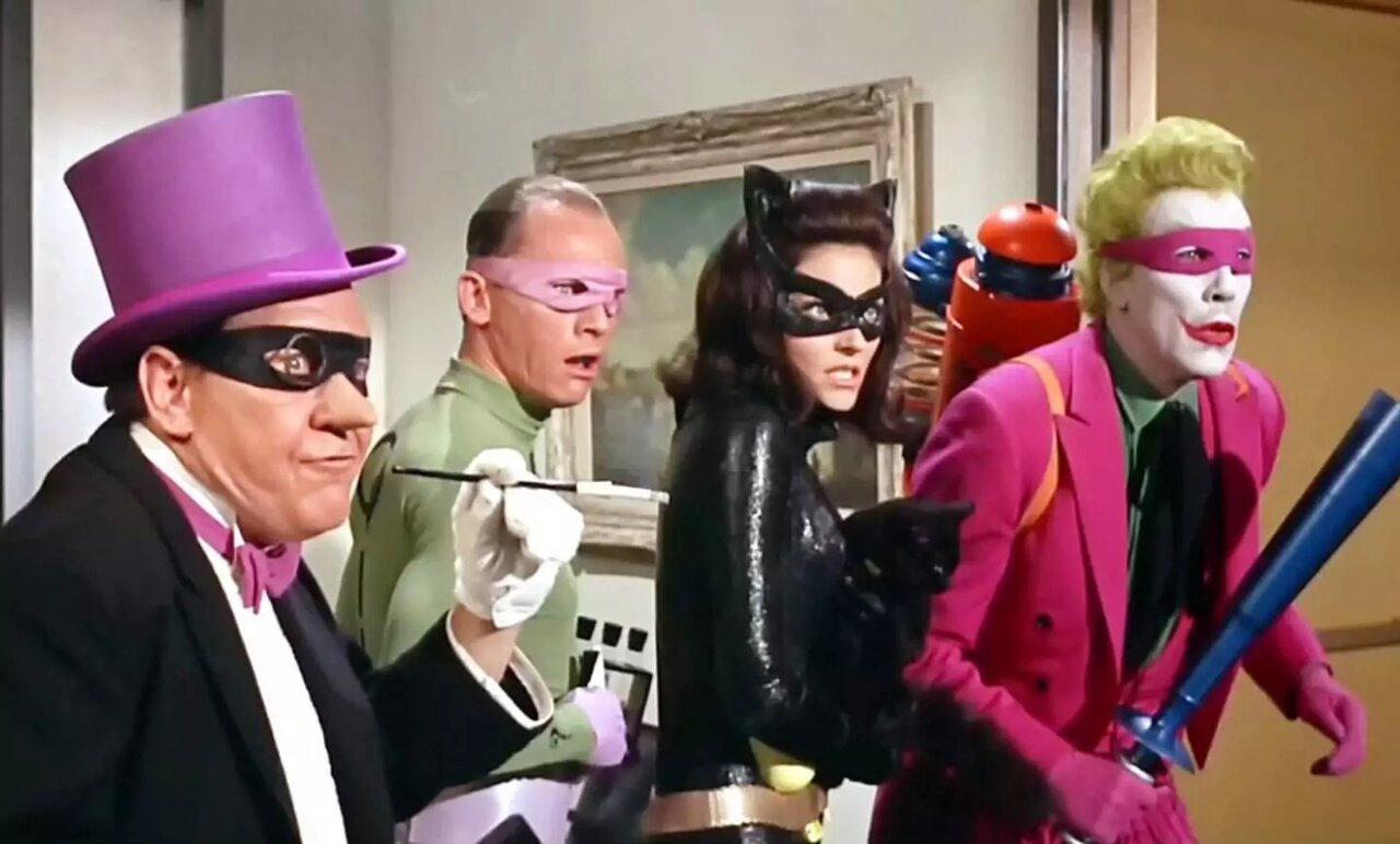 ۸ فیلم ابرقهرمانی با حالوهوای ژانر تخیلی - وسترن