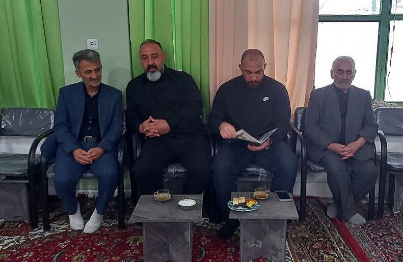 عکس | قهرمان‌های دنیا در منزل مدافع استقلال!