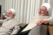 مهدی کروبی می خواهد وارد گود شود/ او نه مسیر سیدمحمد خاتمی را می رود نه مسیر ناطق نوری را