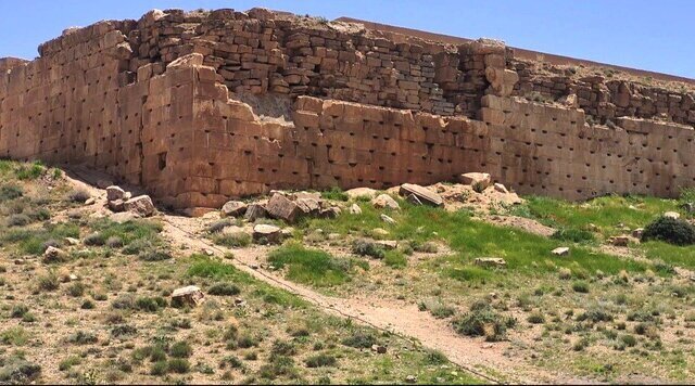 کشف جدید؛ هخامنشیها چگونه سنگهای غولآسا را جابهجا میکردند؟