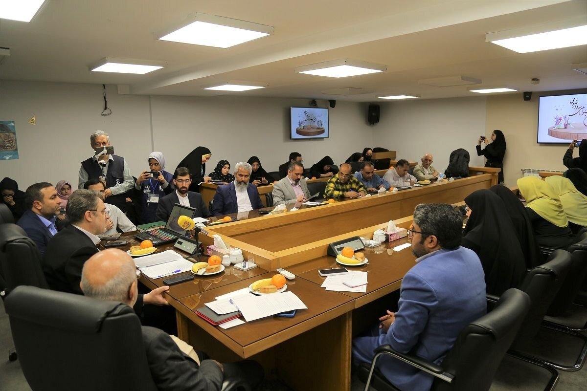 سیزدهمین جشنواره سرود رضوی میزبان ۴۲ هزار دانشآموز است/ "سرود" جریان فرهنگی جدید ایجاد میکند