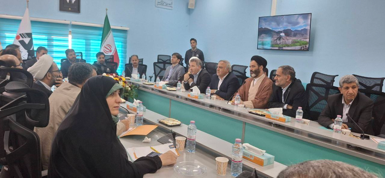 اعضای کمیسیون صنایع و معادن به بازدید شرکت معدنی و صنعتی گل گهر رفتند