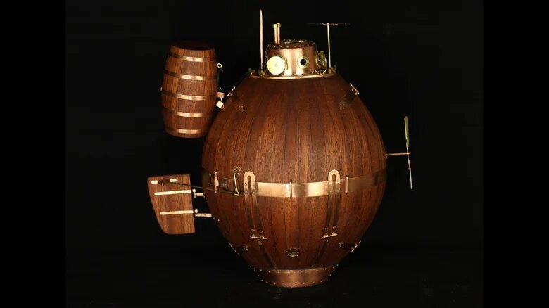 نخستین زیردریایی نظامی جهان / عکس