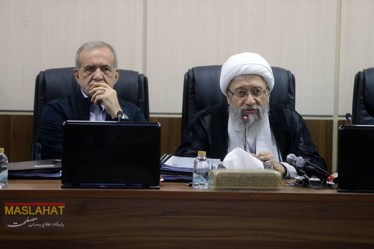 تصاویری از جلسه مهم بررسی CFT و پالرمو با حضور پزشکیان، قالیباف و محسنی اژه ای/ سرلشکر باقری هم بود