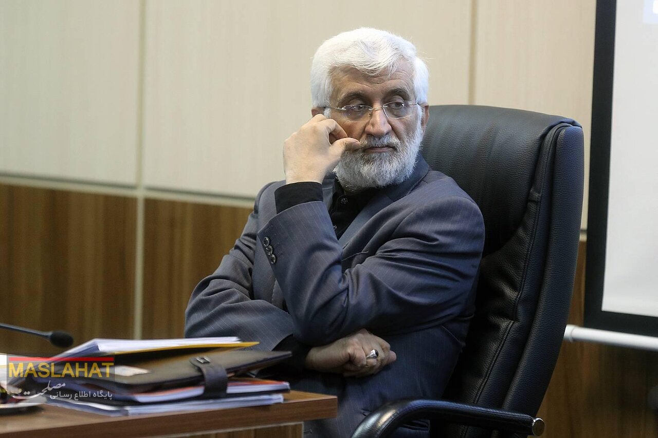 تیپ متفاوت احمدینژاد و جلیلی در جلسه مهم بررسی CFT و پالرمو