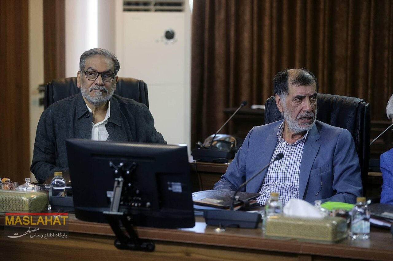 تصاویری از همنشینی مخبر و حداد عادل در جلسه بررسی CFT و پالرمو مجمع تشخیص/ شمخانی هم آمده بود