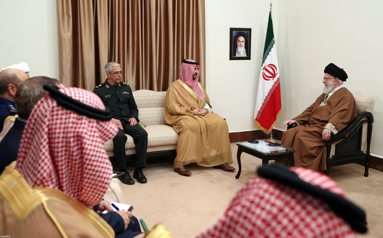 تصاویری از چهرههای نظامی که در یدار وزیر دفاع عربستان با رهبر انقلاب حضور داشتند