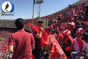 ببینید | حضور آقایان در ورزشگاه آزادی دیدار پرسپولیس و سپاهان با وجود رای کمیته انضباطی