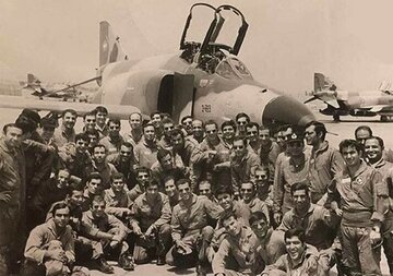 حماسه‌هایی که ارتش در سال نخست جنگ آفرید